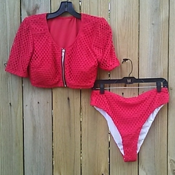 𝅺NEW - Red Eyelet Bikini - Picture 1 of 8